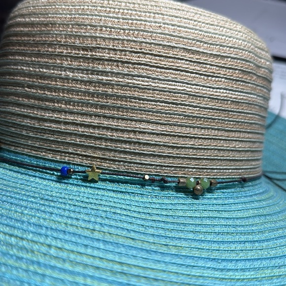 NWOT Kallina Wide Brim Sun Hat Blue Tan Beaded Butterfly Charm Sun Protection - Picture 9 of 13